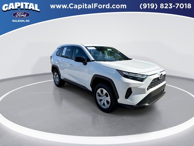 Used 2025 Toyota RAV4 LE AWD/4WD image 2