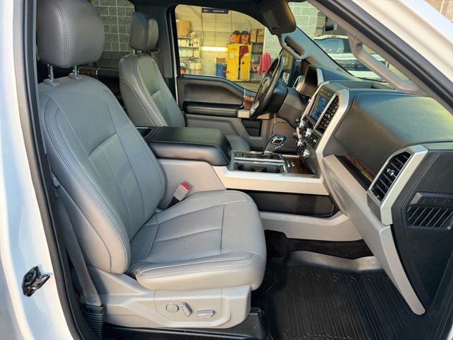 Certified 2018 Ford F150 Lariat w/ Equipment Group 502A Luxury AWD/4WD image 19