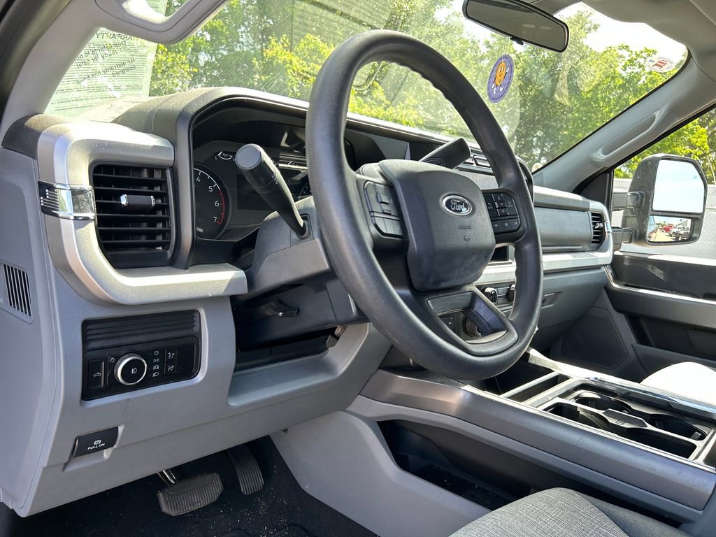 Certified 2024 Ford F250 XLT AWD/4WD image 17