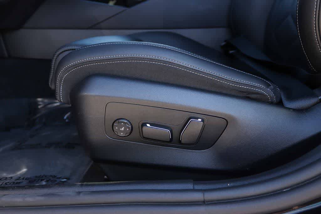 Used 2025 BMW 530i RWD image 19