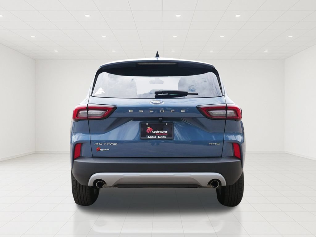 Certified 2025 Ford Escape Active w/ Cold Weather Package AWD/4WD image 4