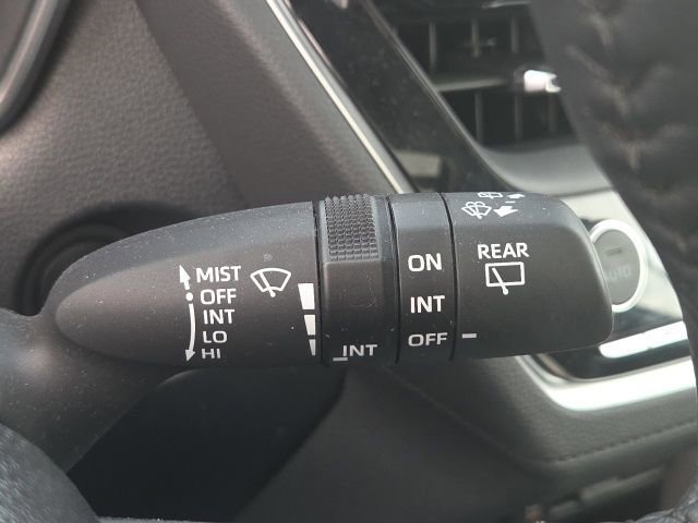 Used 2024 Toyota Corolla Cross XLE w/ Convenience Package image 44