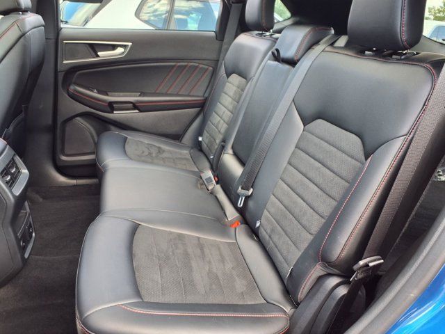 Certified 2024 Ford Edge ST-Line w/ Class II Trailer Tow Package AWD/4WD image 8