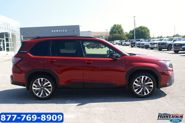 Used 2025 Subaru Forester Touring w/ Popular Package - Touring AWD/4WD image 4
