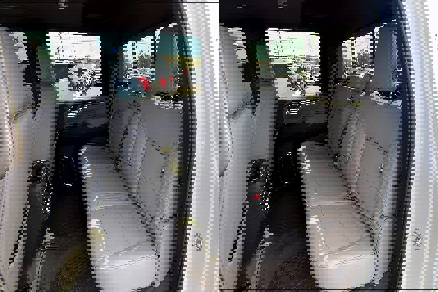 Used 2025 Chevrolet Silverado 2500 LTZ w/ LTZ Premium Package image 20