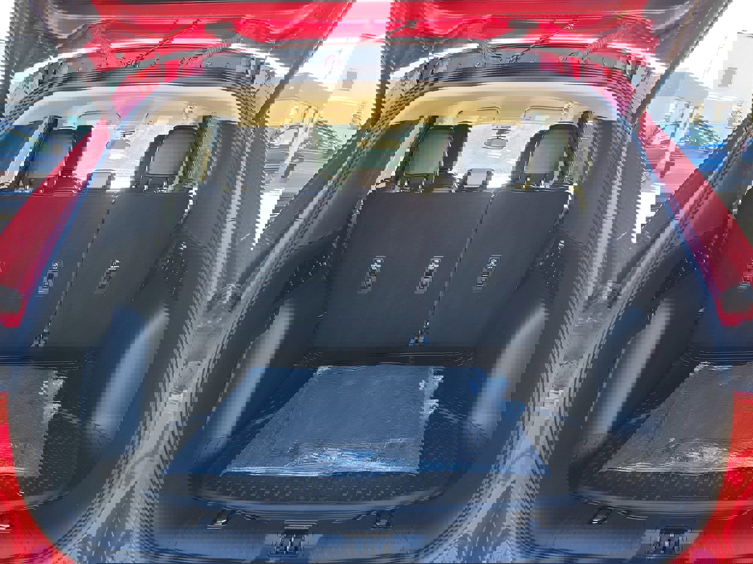 Certified 2020 Ford Escape SEL image 9