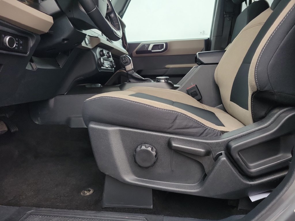 Certified 2023 Ford Bronco Big Bend w/ Sasquatch Package AWD/4WD image 19
