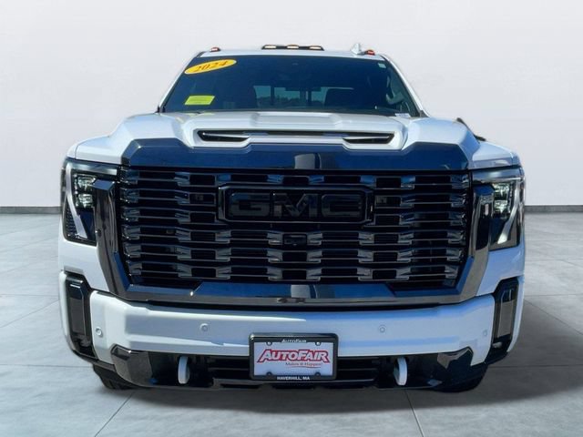 Used 2024 GMC Sierra 3500 Denali Ultimate AWD/4WD image 2