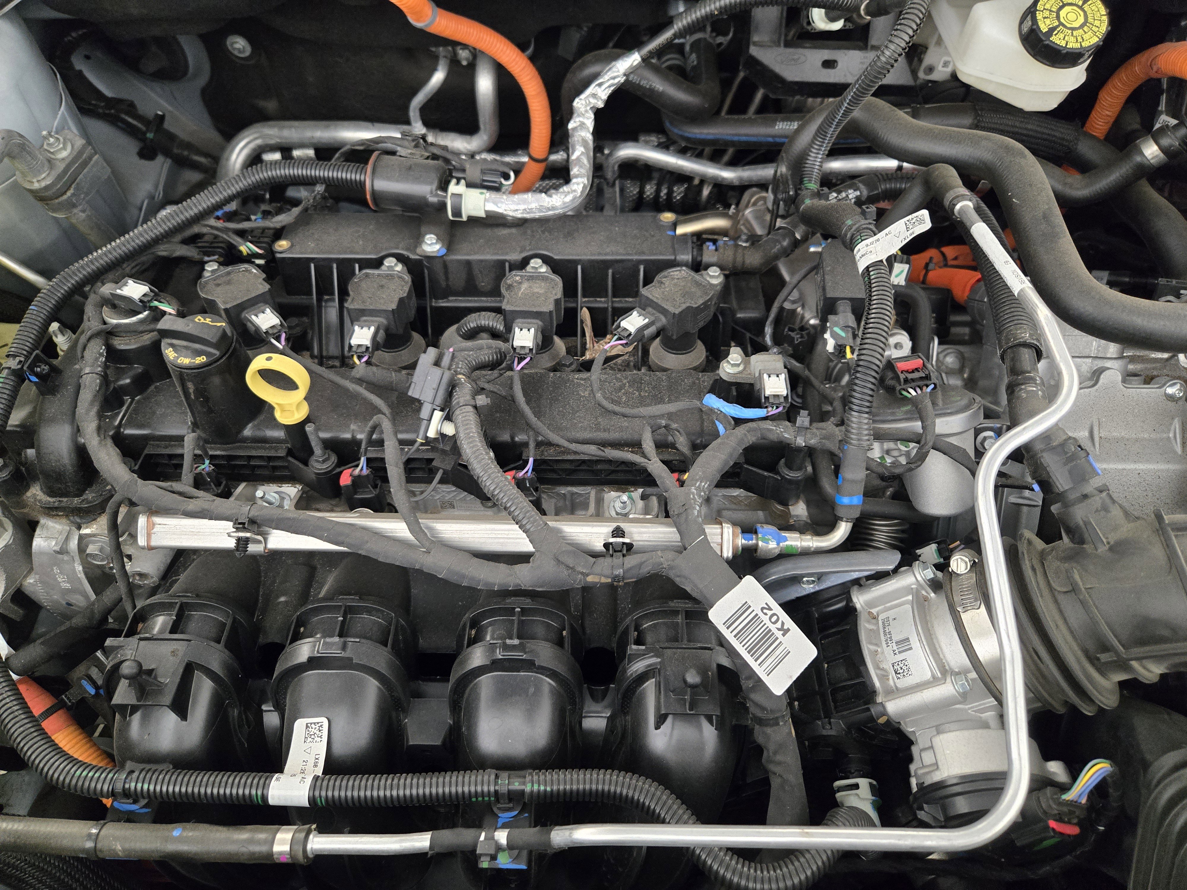 Certified 2025 Ford Maverick XLT w/ XLT Luxury Package FWD image 31