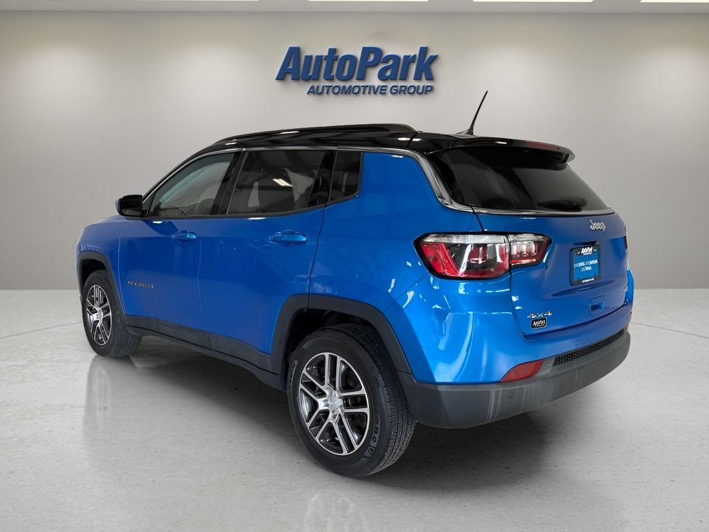 Used 2018 Jeep Compass Latitude w/ Popular Equipment Group AWD/4WD image 5