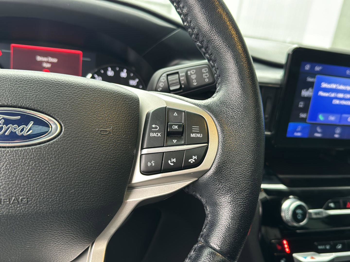 Certified 2022 Ford Explorer Limited w/ Equipment Group 301A image 18