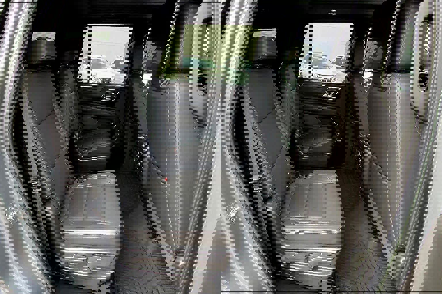 Used 2022 Chevrolet Tahoe Z71 w/ Z71 Off-Road Package image 19