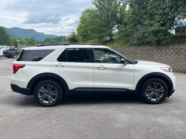 Certified 2023 Ford Explorer XLT w/ Equipment Group 202A RWD image 2