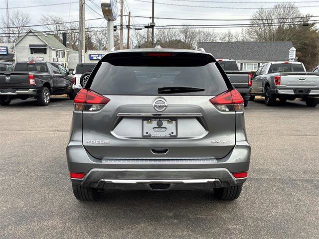 Used 2017 Nissan Rogue SV w/ SV Premium Package image 4