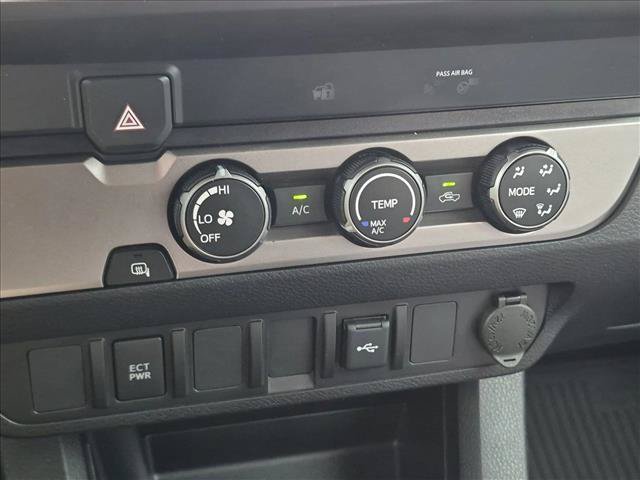 Used 2023 Toyota Tacoma SR w/ SR Convenience Package RWD image 13