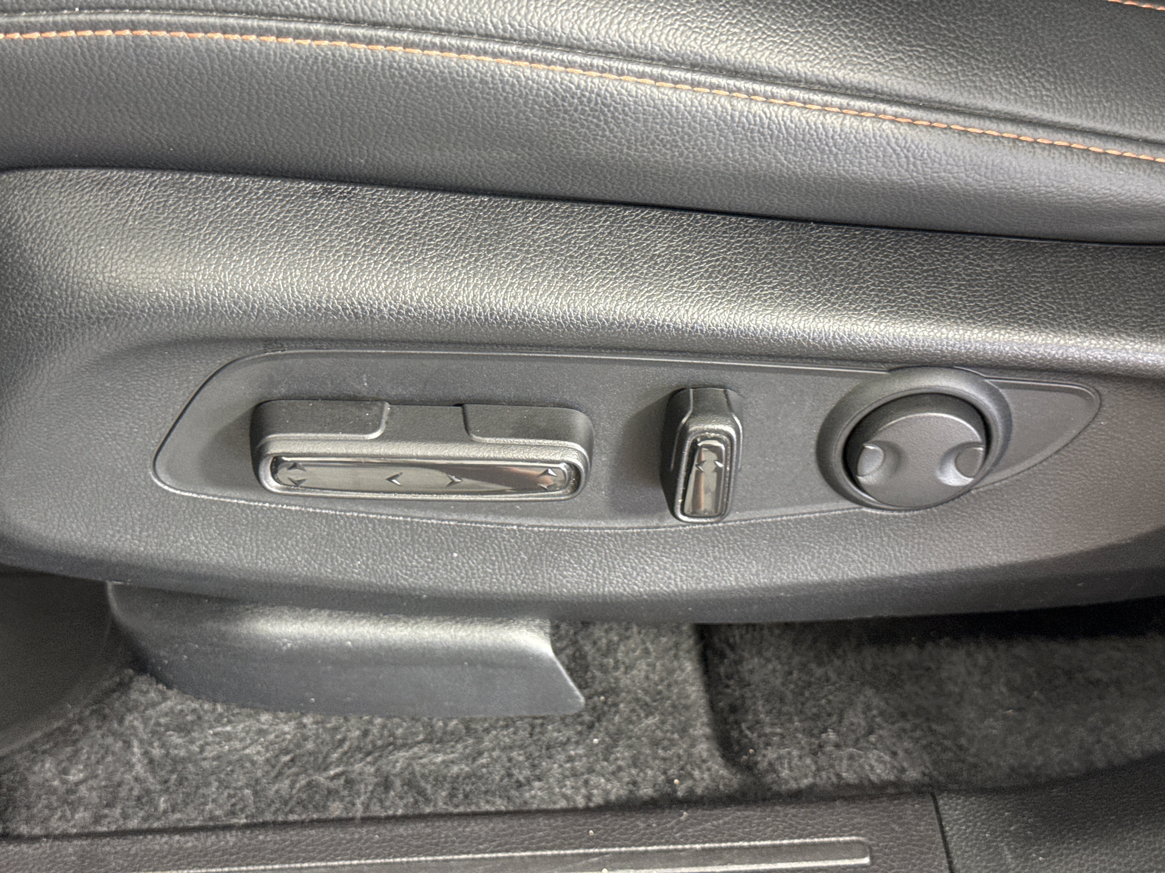 Used 2025 Honda CR-V Sport-L image 16