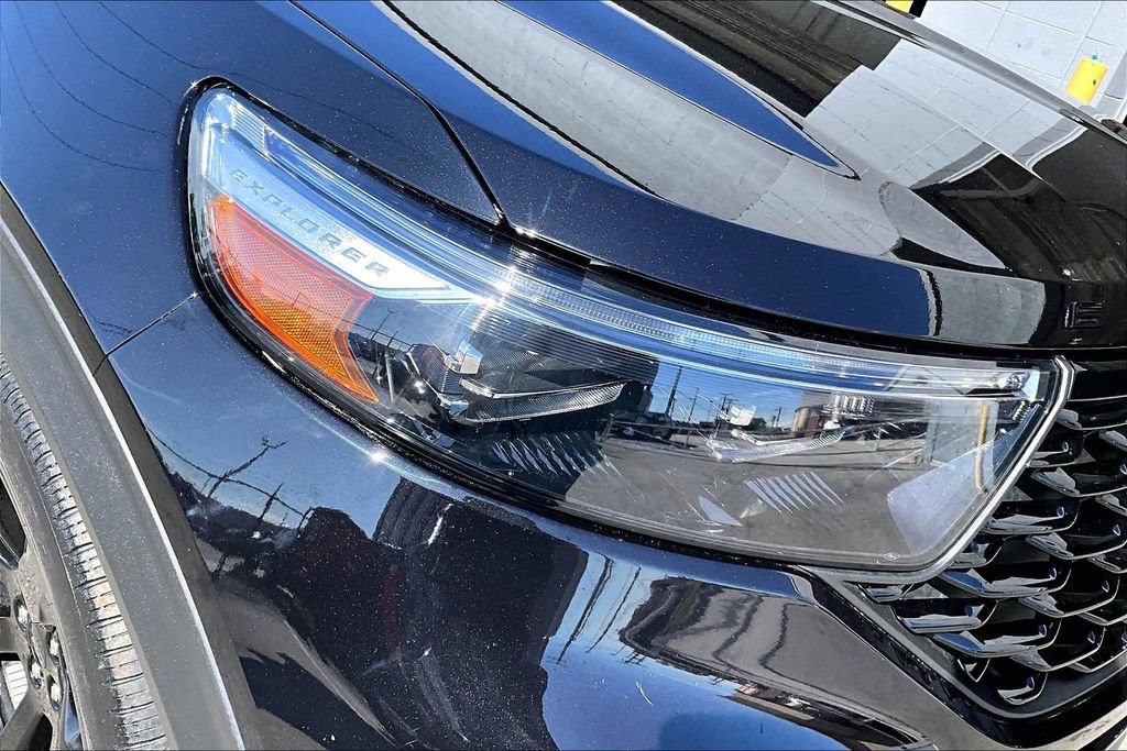 Certified 2023 Ford Explorer ST-Line AWD/4WD image 29