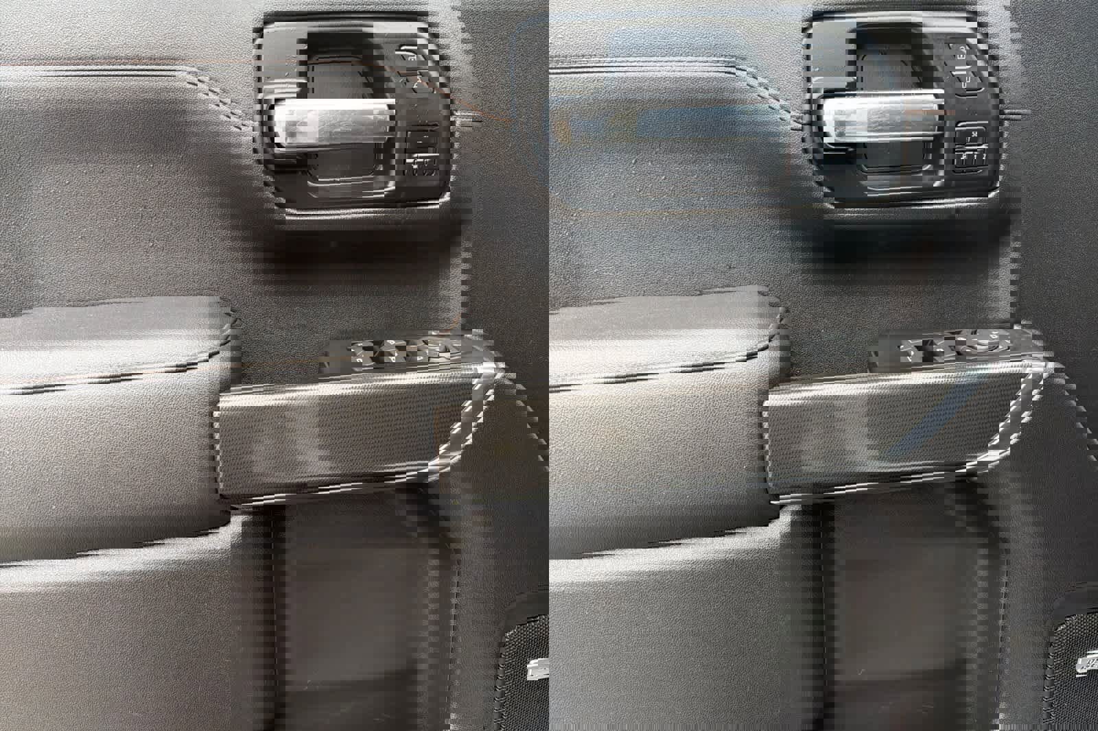 Used 2022 GMC Sierra 1500 AT4 w/ AT4 Premium Package image 12