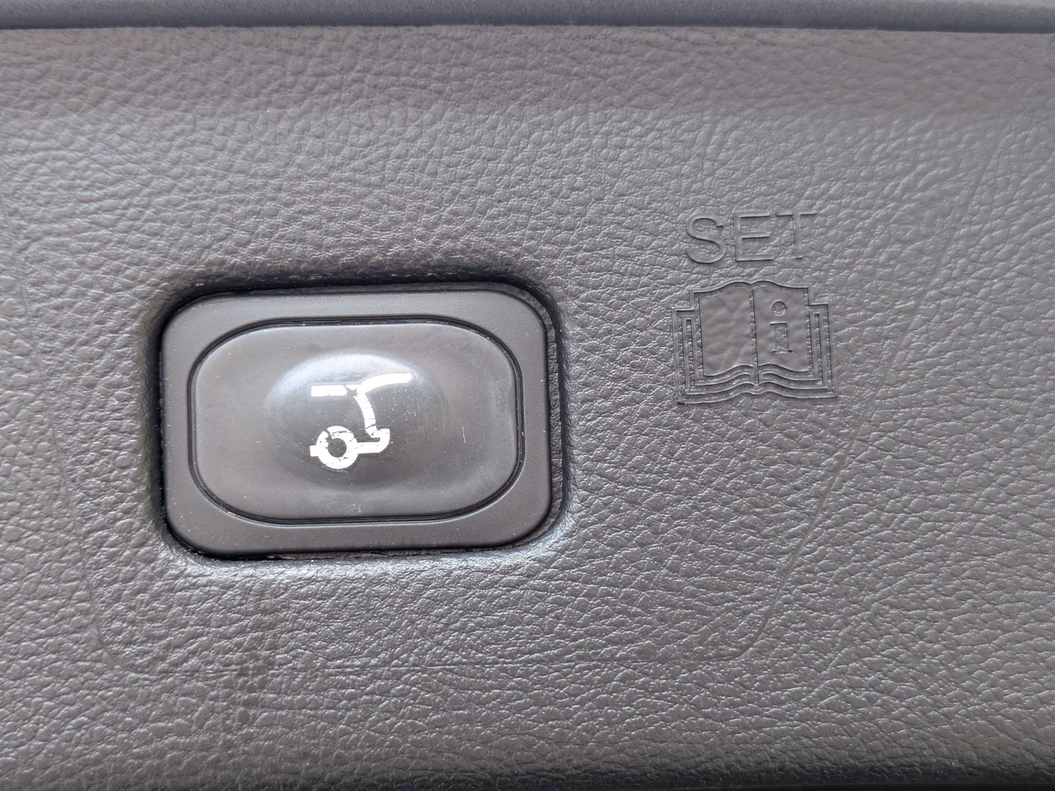 Certified 2023 Ford Edge SEL w/ Convenience Package image 33