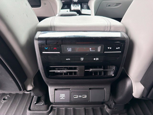 Used 2023 Acura MDX w/ Technology Package AWD/4WD image 23