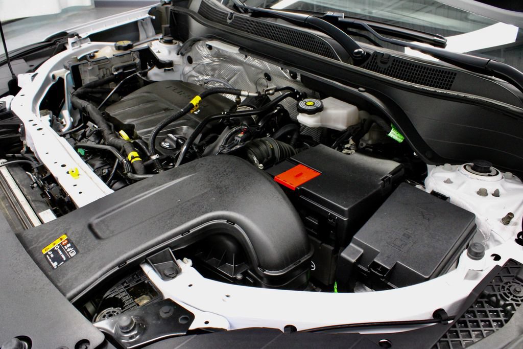 Used 2024 Chevrolet Trax RS FWD image 15
