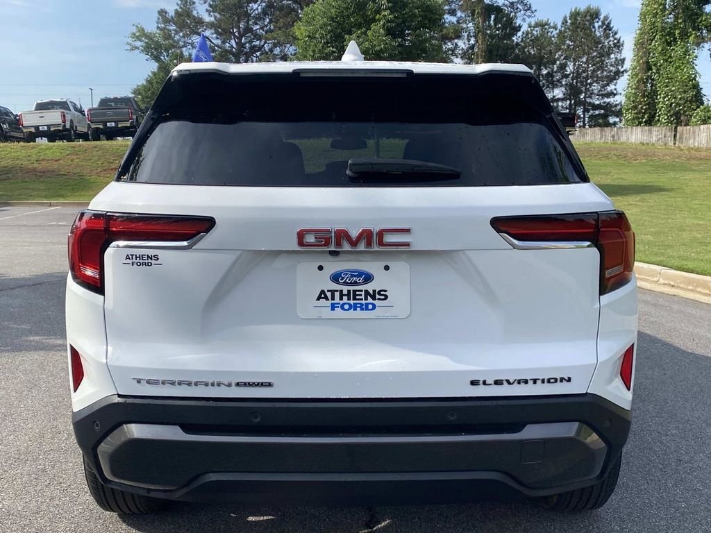 Used 2025 GMC Terrain Elevation AWD/4WD image 4