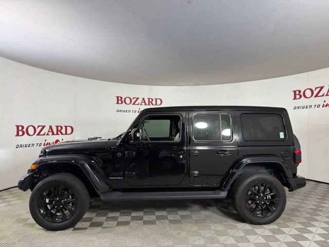 Used 2023 Jeep Wrangler Unlimited Sahara AWD/4WD image 5