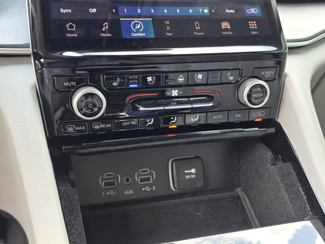 Used 2021 Jeep Grand Cherokee L Overland w/ Luxury Tech Group IV AWD/4WD image 28