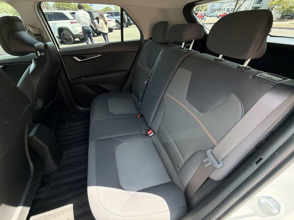 Used 2023 Kia Niro LX FWD image 22