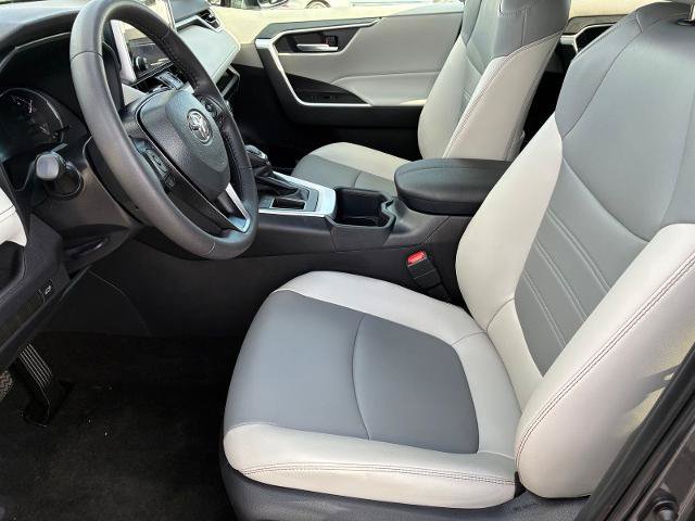 Used 2025 Toyota RAV4 XLE Premium FWD image 13