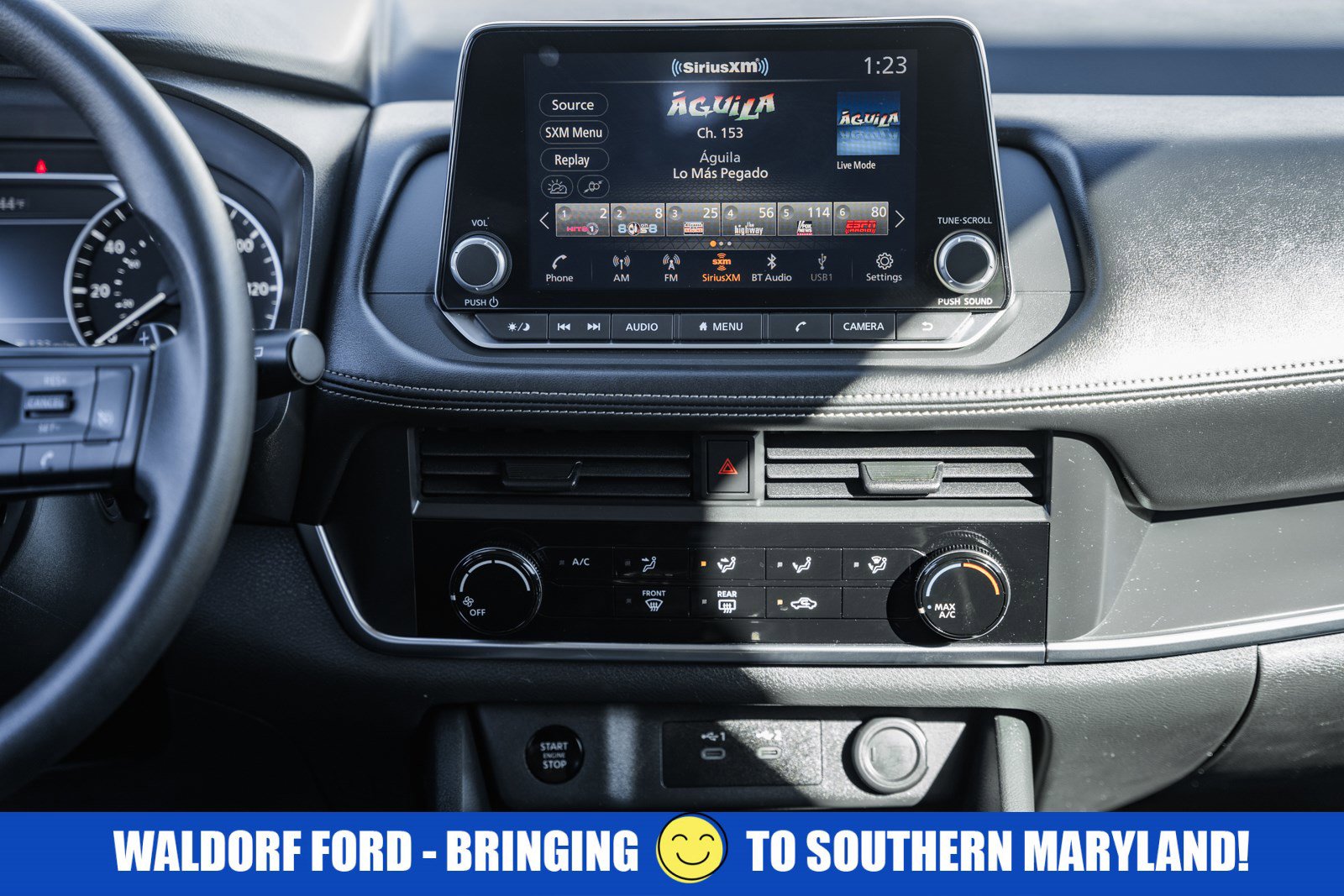 Used 2024 Nissan Rogue S image 19