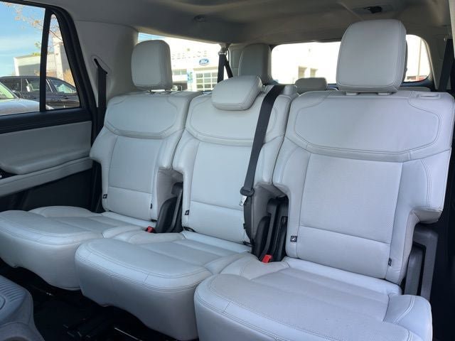 Certified 2025 Ford Expedition Max Platinum AWD/4WD image 14