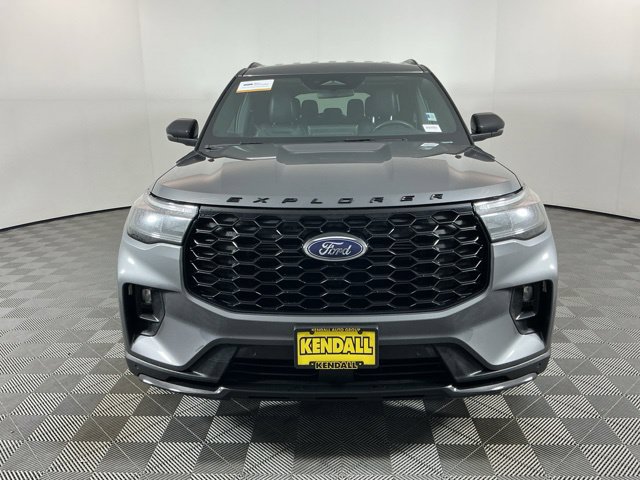 Certified 2025 Ford Explorer ST-Line w/ ST-Line Street Pack AWD/4WD image 2
