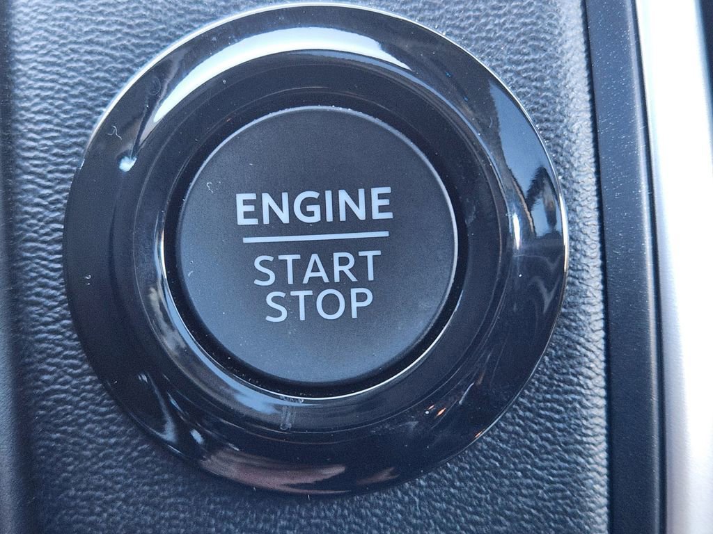 Certified 2025 Ford Expedition Max Active image 33