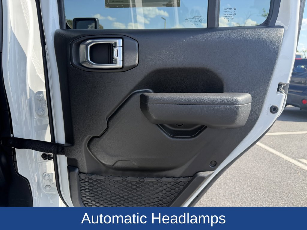 Used 2024 Jeep Wrangler Unlimited Sport AWD/4WD image 21