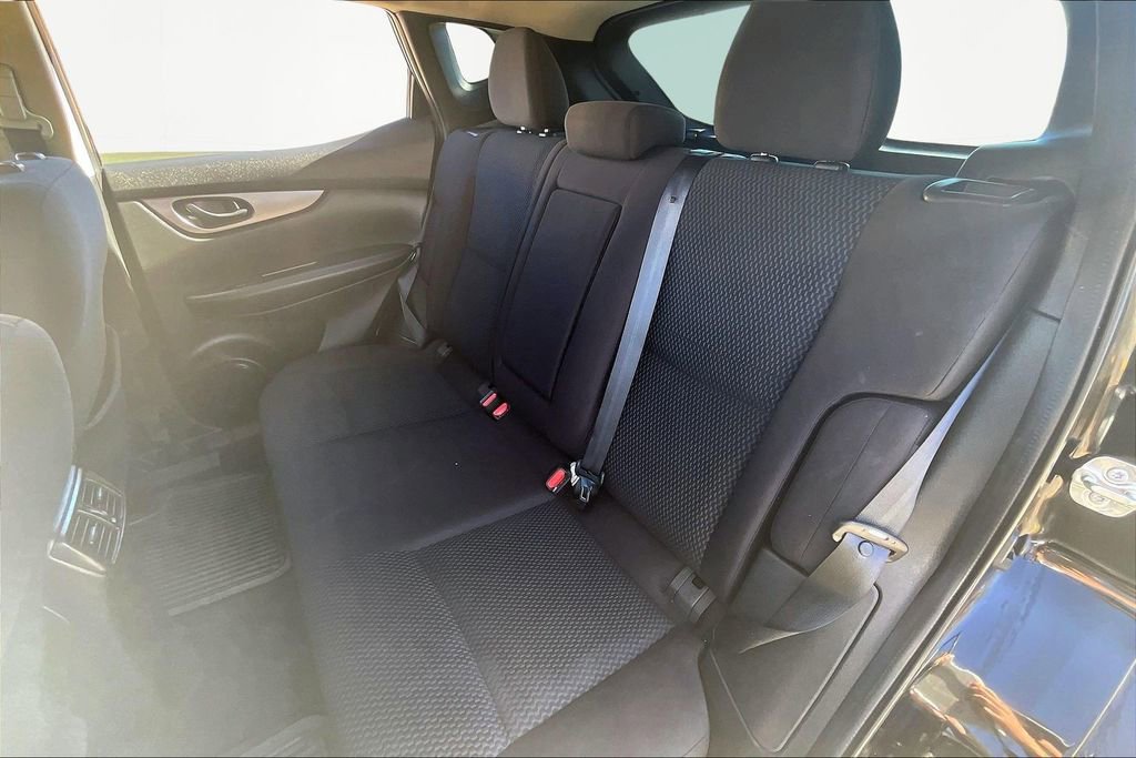 Used 2022 Nissan Rogue Sport S FWD image 25