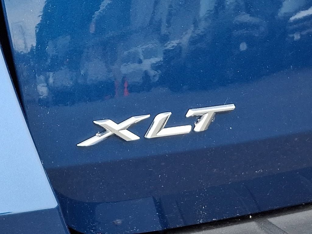 Certified 2022 Ford Explorer XLT w/ Equipment Group 202A AWD/4WD image 31