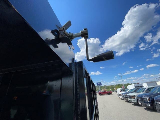 Certified 2023 Ford F550 4x4 Regular Cab Super Duty image 29
