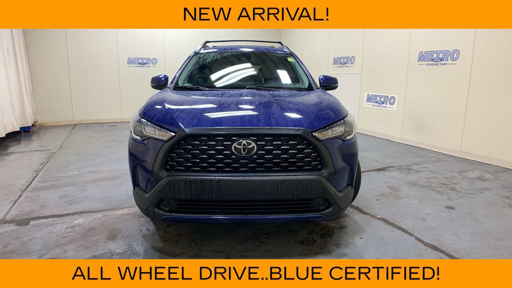 Used 2022 Toyota Corolla Cross LE AWD/4WD image 42