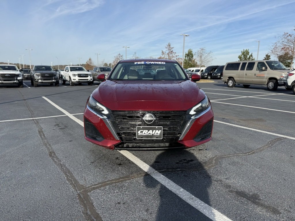Used 2023 Nissan Altima 2.5 SV image 2