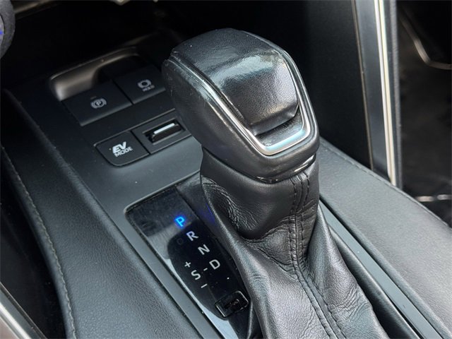 Used 2022 Toyota Venza LE image 20