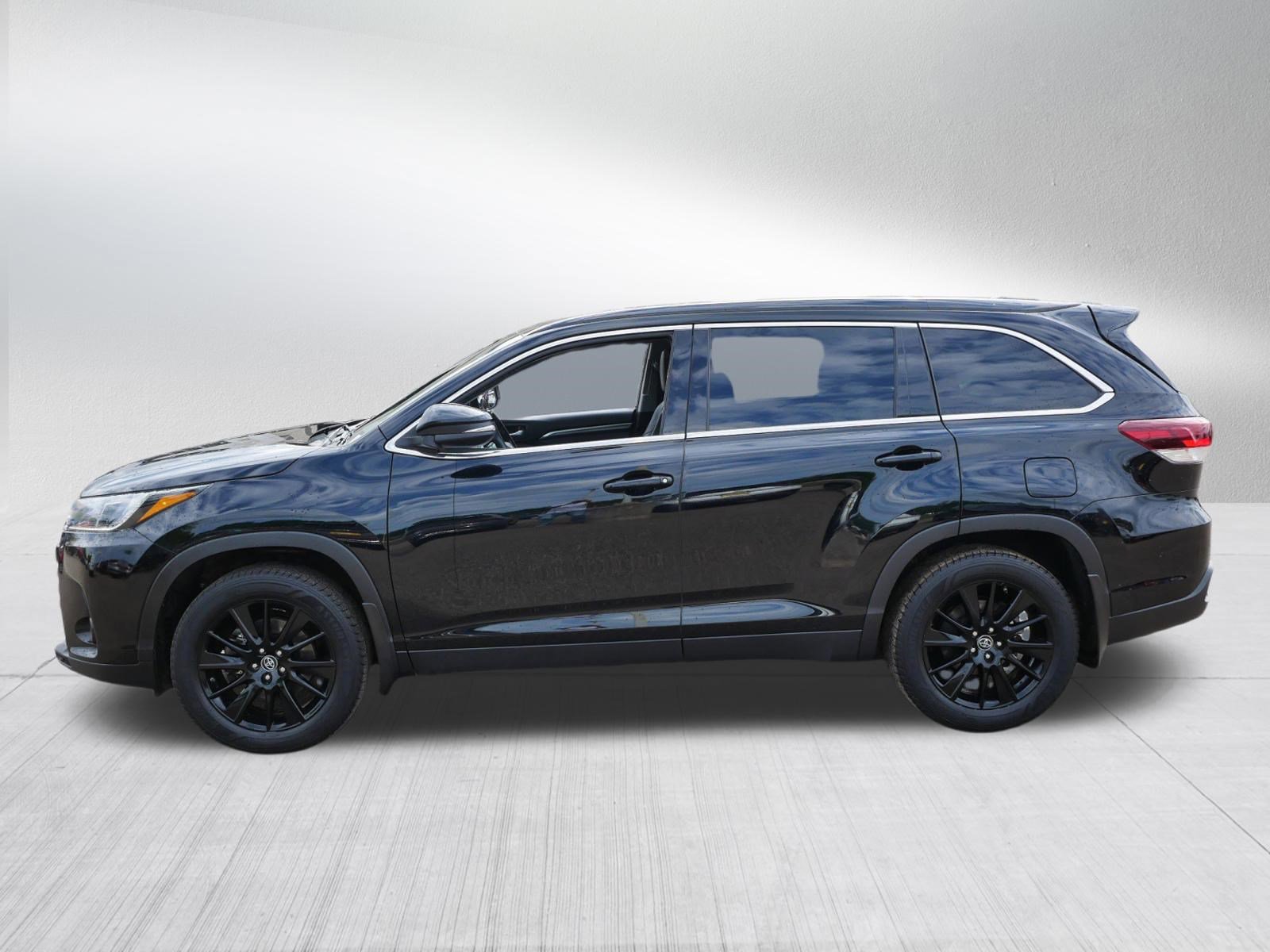 Used 2019 Toyota Highlander SE AWD/4WD image 4