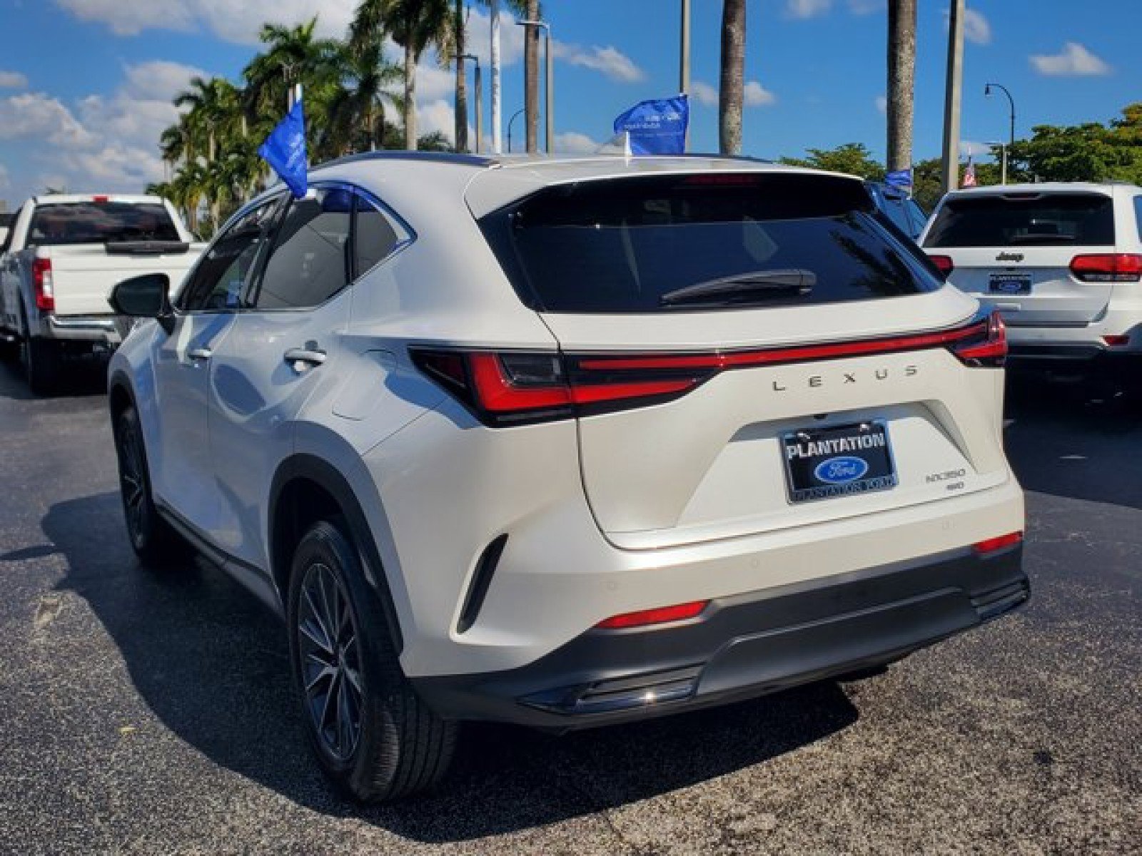 Used 2023 Lexus NX 350 AWD w/ Premium Package image 5