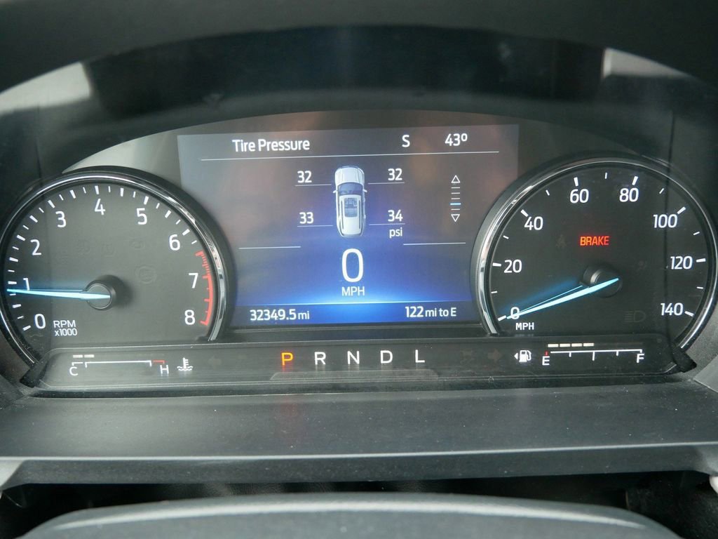 Certified 2022 Ford Explorer XLT w/ Equipment Group 202A image 27