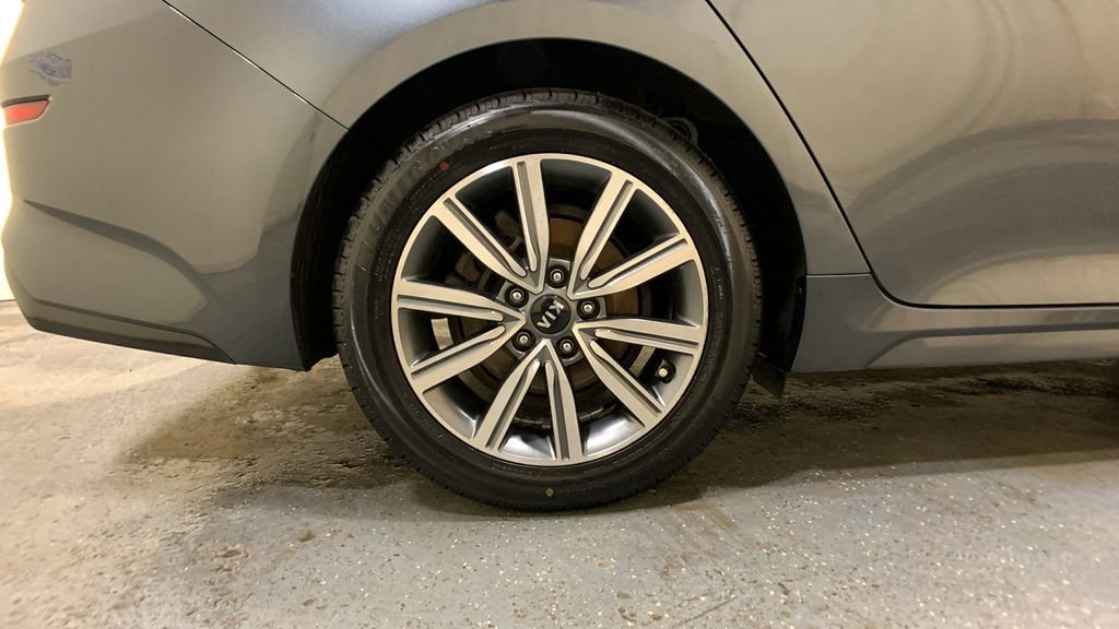 Used 2020 Kia Optima EX image 14