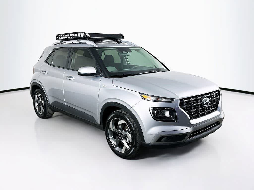 Used 2025 Hyundai Venue SEL FWD image 23