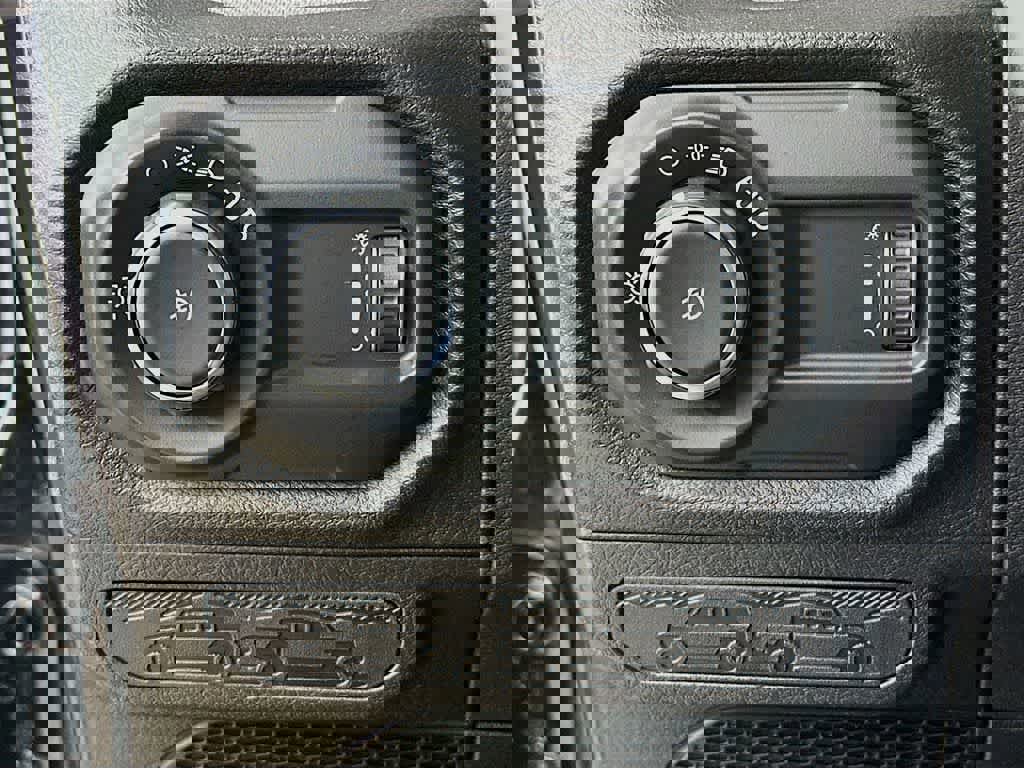 Used 2024 Jeep Wrangler Sport S image 26