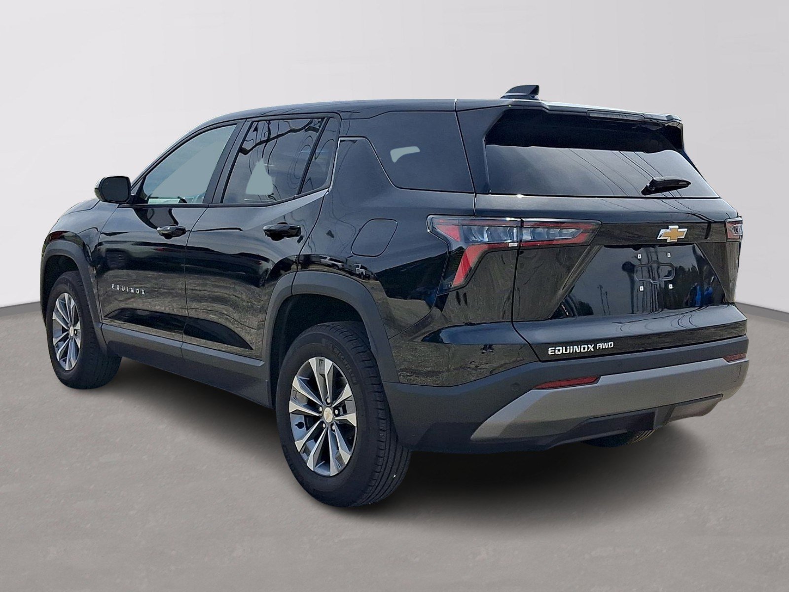 Used 2025 Chevrolet Equinox LT image 4