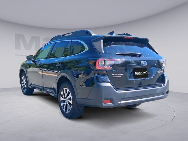 Used 2024 Subaru Outback Premium AWD/4WD image 3