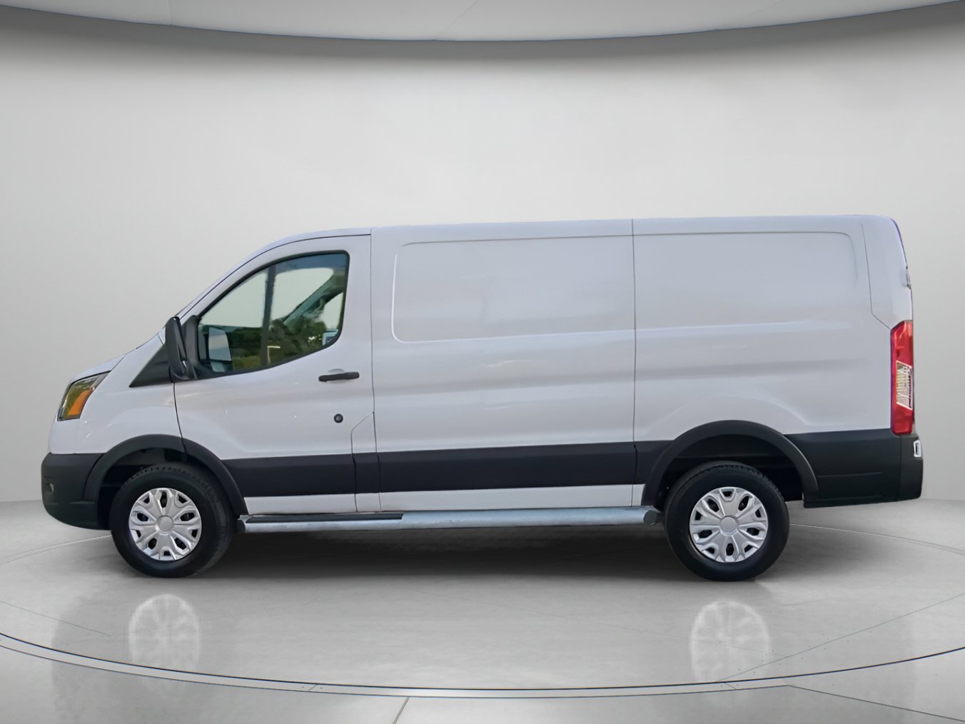 Certified 2025 Ford Transit 250 Low Roof w/ Exterior Upgrade Package RWD image 18